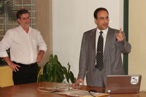 Apresentação do Sistema de Fiscalização do CONFEA/CREA e dos Impactos dos Loteamentos Irregulares no Desenvolvimento Urbano e Rural, realizado no Gabinete do Administrativo Municipal de Socorro, em 15/04/2011